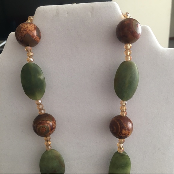 Stone & Glass Beaded Necklace - Picture 4 of 16